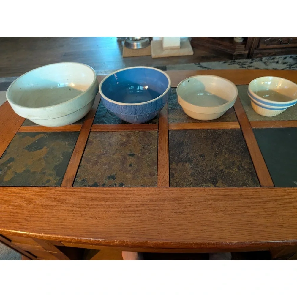 VINTAGE  POTTERY SET OF 4 NESTING Crock STONEWARE BOWLS.Wide Band. Primitive